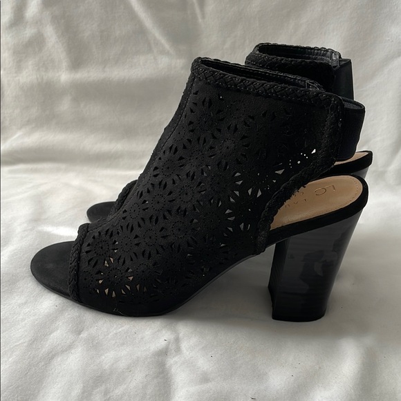 Chic Black Peep-Toe Booties - Picture 3 of 4
